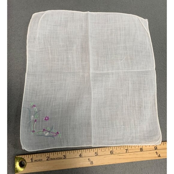 Vintage Assorted Embroidered Floral Handkerchiefs Set of 9 - Picture 4 of 11